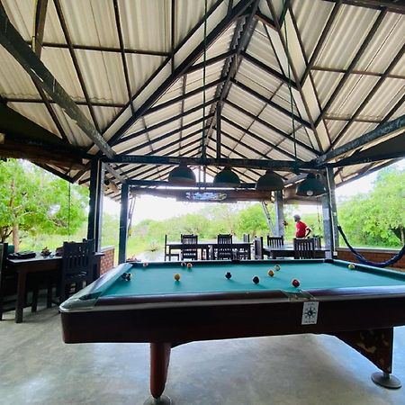 Yala Ying Yang Hostel & Camping Exterior foto